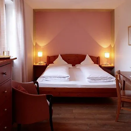 Goldene Rose Karthaus Hotel