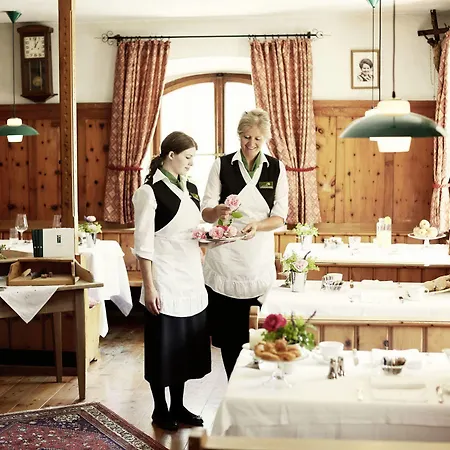 Goldene Rose Karthaus Hotel